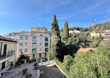 Four-room apartment Via mulino del ponte, Alassio - photo 17