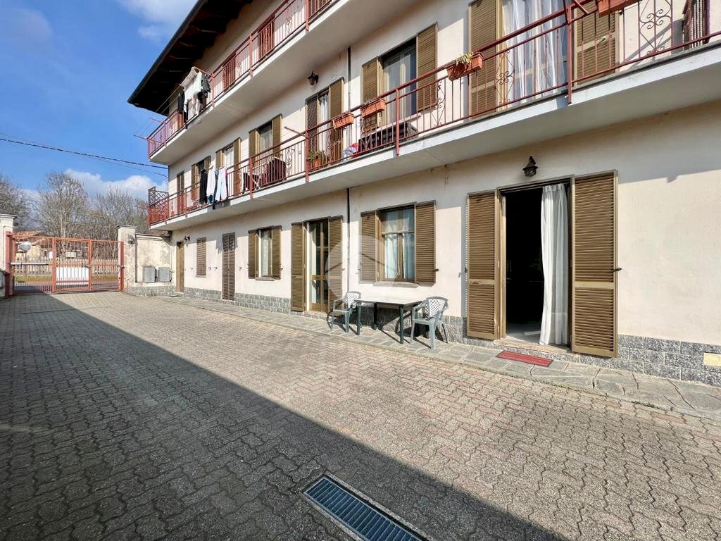 Three-room apartment Via torino, Lanzo Torinese - photo 1