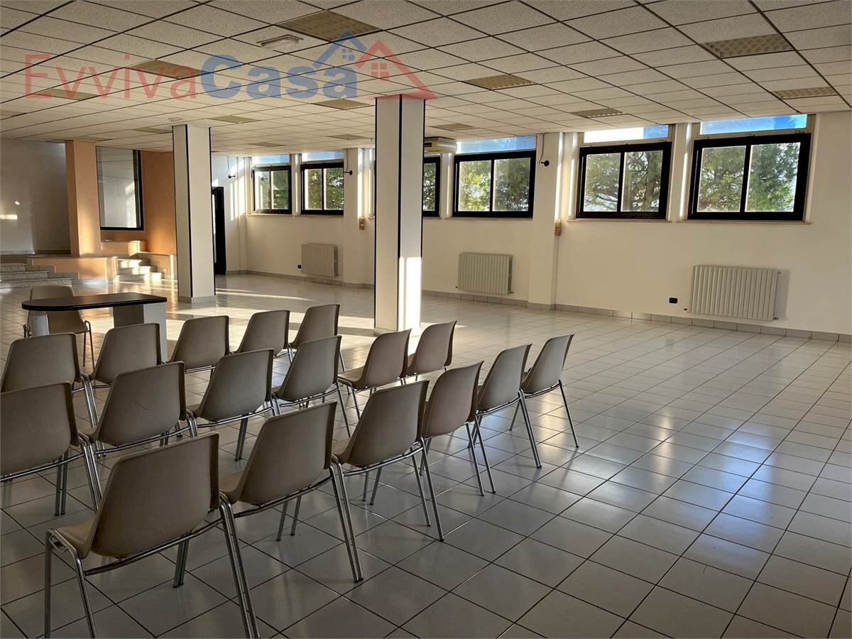 Ufficio via marco polo 238, Osimo - foto 1