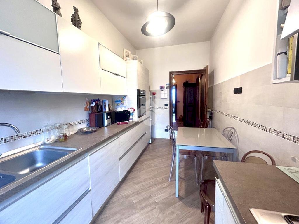 Four-room apartment Corso Trieste, Moncalieri - photo 1