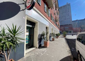 Locale Commerciale Piazza Nicolo' Barabino, Genova (zona Sampierdarena) - foto 10