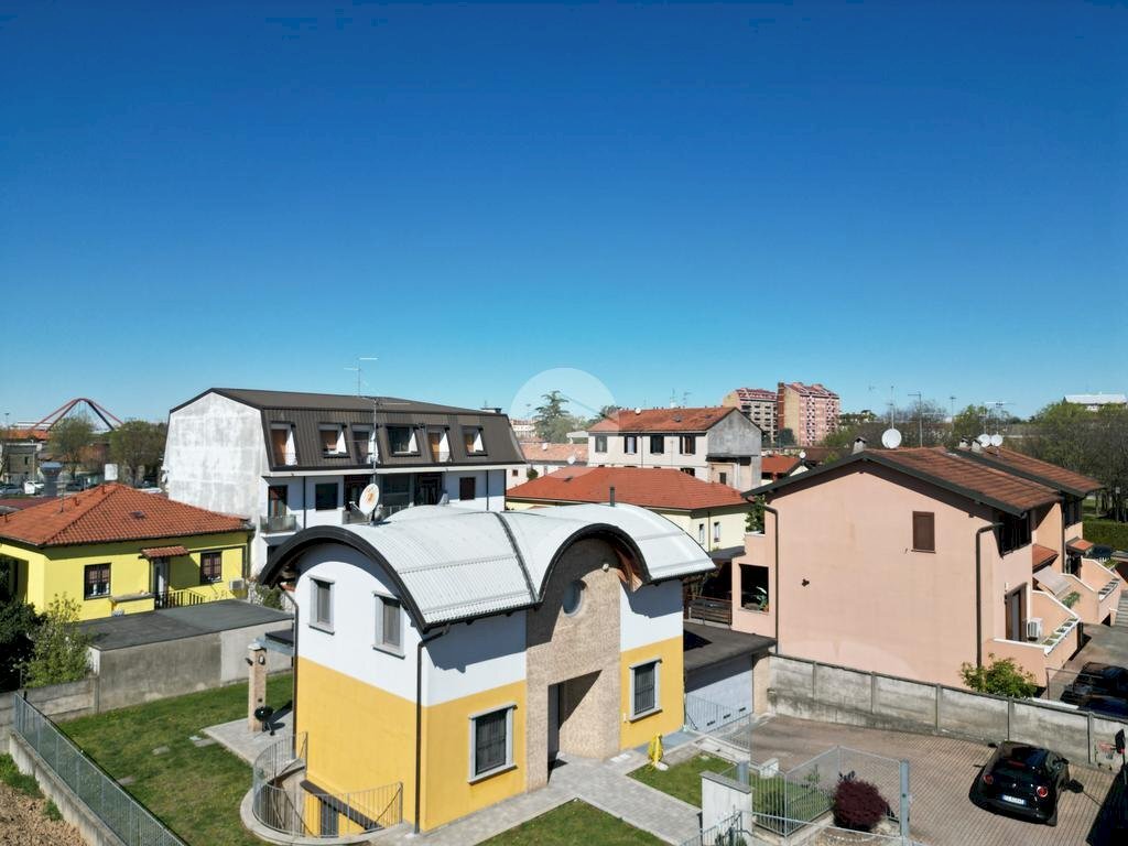 Four-room apartment Via S. Martino, Rho - photo 1