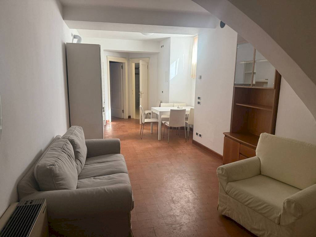 Salone - Bilocale via Massimo d'Azeglio, Bologna (zona Costa Saragozza) - foto 1