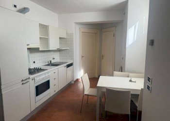 Cucina - Bilocale via Massimo d'Azeglio, Bologna (zona Costa Saragozza) - foto 2