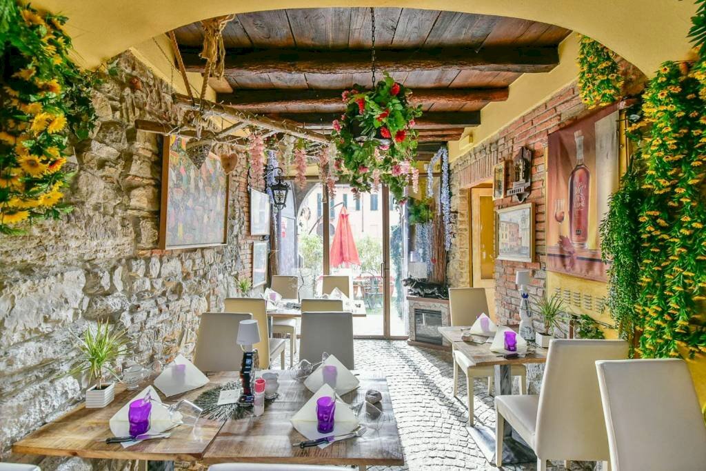 Giardino - Restaurant piazza Roma, 9, Albavilla - photo 2