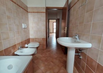 b4d92035-cd3f-4d96-825b-fa9ff59a47ff - Quadrilocale via Della Repubblica, Corbetta - foto 26