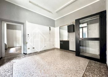 Soggiorno - Appartamento via Bartolomeo Guidobono, Savona (zona Centro storico) - foto 1