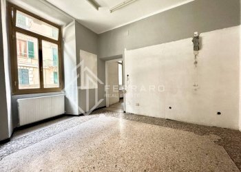 Soggiorno - Apartment via Bartolomeo Guidobono, Savona (neighborhood Centro storico) - photo 3
