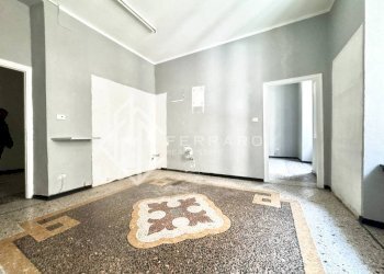 Soggiorno - Appartamento via Bartolomeo Guidobono, Savona (zona Centro storico) - foto 8