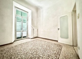 Camera da letto - Appartamento via Bartolomeo Guidobono, Savona (zona Centro storico) - foto 14