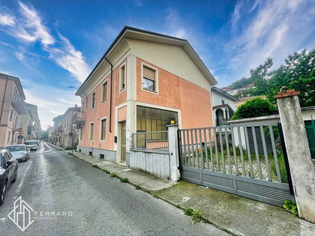 EST - Villa via Monsignor Bertolotti, 58, Cairo Montenotte - foto 2