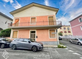 EST - Villa via Monsignor Bertolotti, 58, Cairo Montenotte - foto 6
