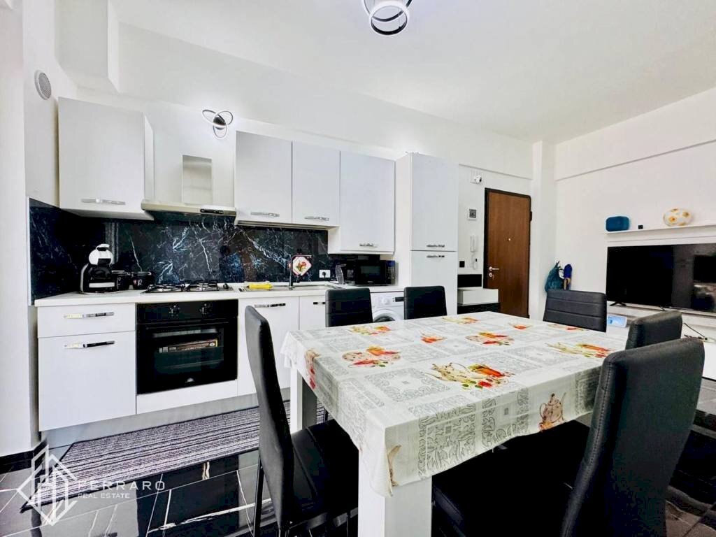 Cucina - Three-room apartment via Pavia, Spotorno - photo 3