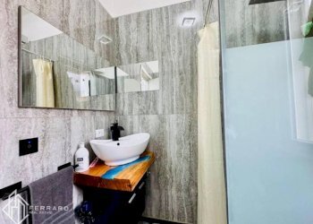 Bagno - Three-room apartment via Pavia, Spotorno - photo 18