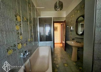 interno - Appartamento salita Ciapasqua, 21, Cairo Montenotte - foto 21
