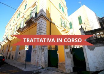 Shop Via Verdi, Martina Franca - photo 1