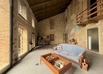 soggiorno - Casale via Roma, 4, hamlet Passerano, Passerano Marmorito - photo 34