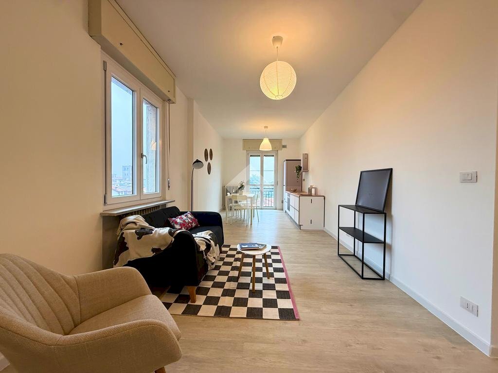 Four-room apartment Piazza Aldo Moro, Santhià - photo 2