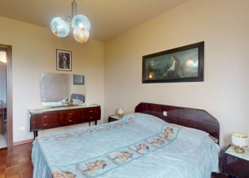 Camera da letto - Quadrilocale via Don Giovanni Minzoni, Novi di Modena - foto 50