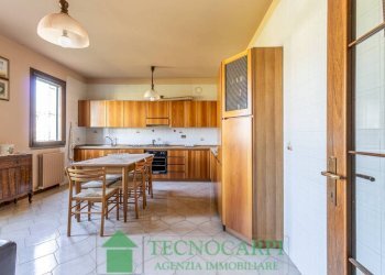 Cucina - Quadrilocale via Don Giovanni Minzoni, Novi di Modena - foto 31