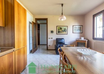 Cucina - Quadrilocale via Don Giovanni Minzoni, Novi di Modena - foto 36