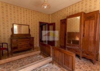 Stanza arredata - Villa via San Chiaffredo di Comba Gambasca, 3, Sanfront - foto 11