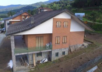 Facciata - Villa via San Chiaffredo di Comba Gambasca, 3, Sanfront - foto 15