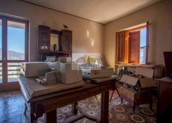 Stanza arredata - Villa via San Chiaffredo di Comba Gambasca, 3, Sanfront - foto 32