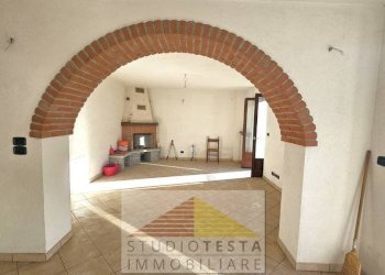 Interno palazzo - Casa indipendente Borgo San Rocco, 27, Brossasco - foto 3