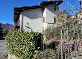 Facciata - Casa indipendente Borgo San Rocco, 27, Brossasco - foto 4