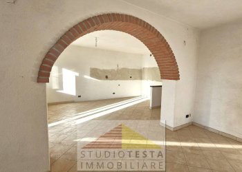 Stanza non arredata - Casa indipendente Borgo San Rocco, 27, Brossasco - foto 8
