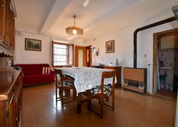 Salone - Rustico via Italia, Montaldo Scarampi - foto 5