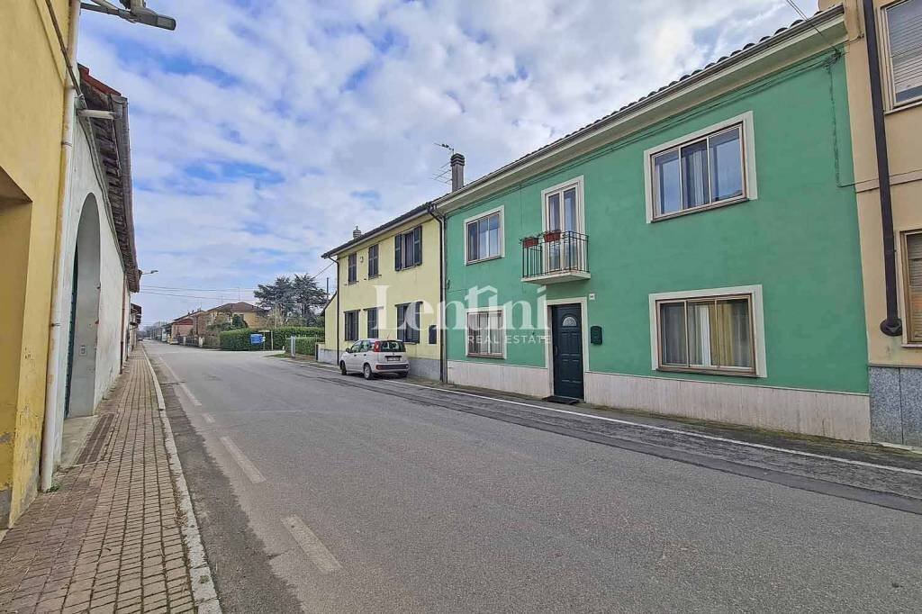 Facciata - Villa via Circonvallazione, 168, Occimiano - foto 2