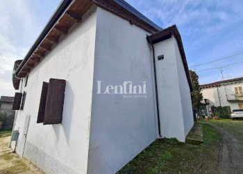 Facciata - Villa via Dionigi, Ozzano Monferrato - foto 33