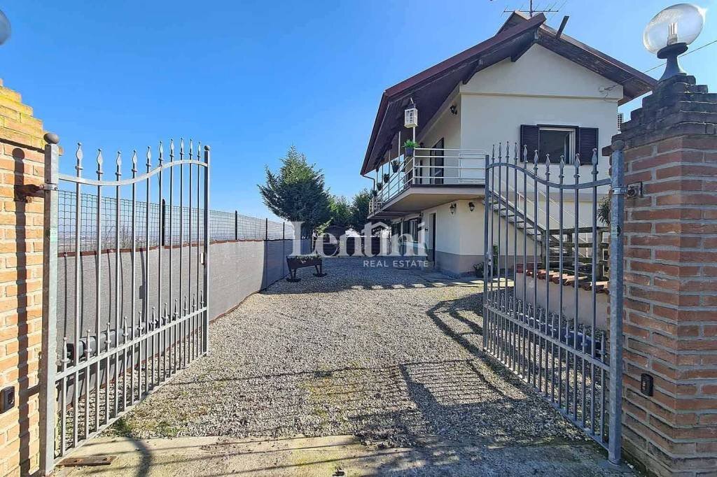Cortile interno - Villa strada Pontestura, Casale Monferrato - foto 2