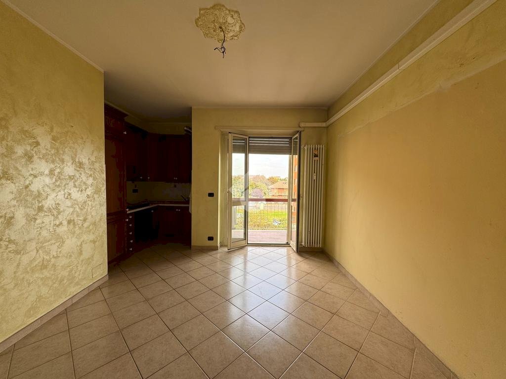 Two-room apartment Via Montanaro, Chivasso - photo 3