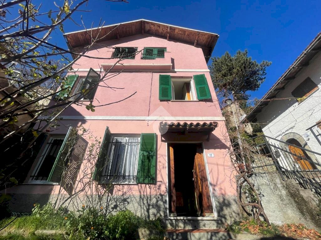Casa indipendente Via Mareta, Valbrevenna - foto 2
