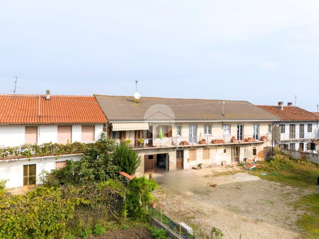 Semi-detached house Frazione Foresto, Cavallermaggiore - photo 2
