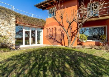 Villa Via Crispi, 22 
 Roasio, Roasio - foto 2