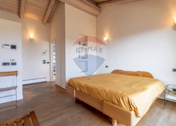 Villa Via Crispi, 22 
 Roasio, Roasio - foto 59