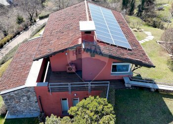Villa Via Crispi, 22 
 Roasio, Roasio - foto 87