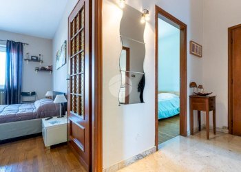 Three-room apartment Via Torino, Fiano - photo 17