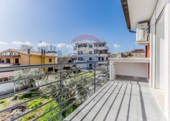 Three-room apartment vicolo anguillarese, Roma (neighborhood Cesano) - photo 2