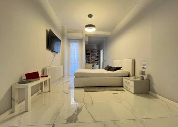 Camera da letto - Three-room apartment viale Piceno, Milano - photo 7