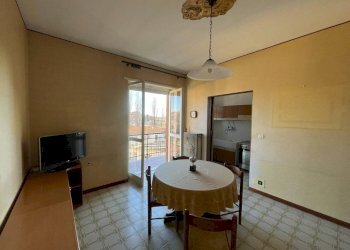 Sala da pranzo - Three-room apartment via San Vincenzo, 7, Moncalieri - photo 7