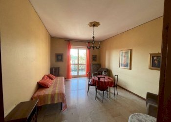 Camera da letto - Three-room apartment via San Vincenzo, 7, Moncalieri - photo 14