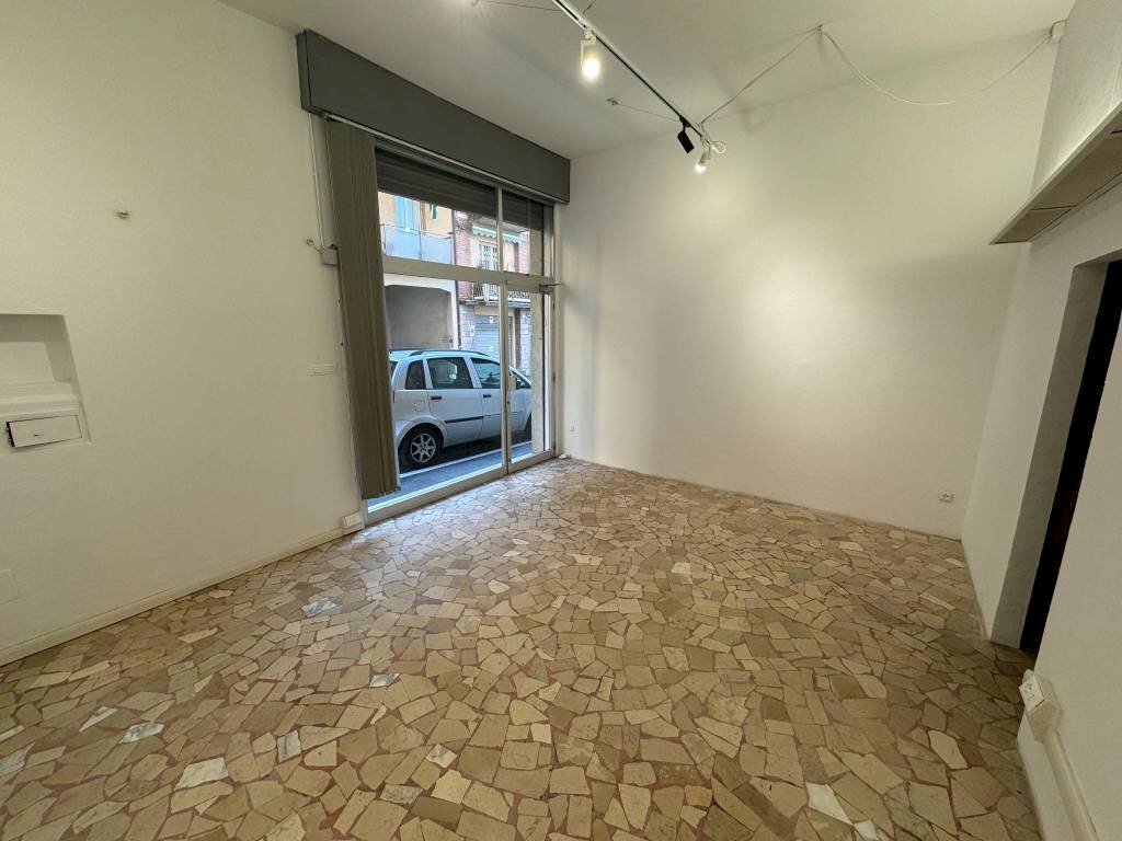 Interno non residenziale - Negozio via 4 Novembre, 12, Casalecchio di Reno - foto 2