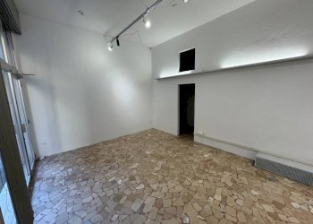 Stanza non arredata - Negozio via 4 Novembre, 12, Casalecchio di Reno - foto 5