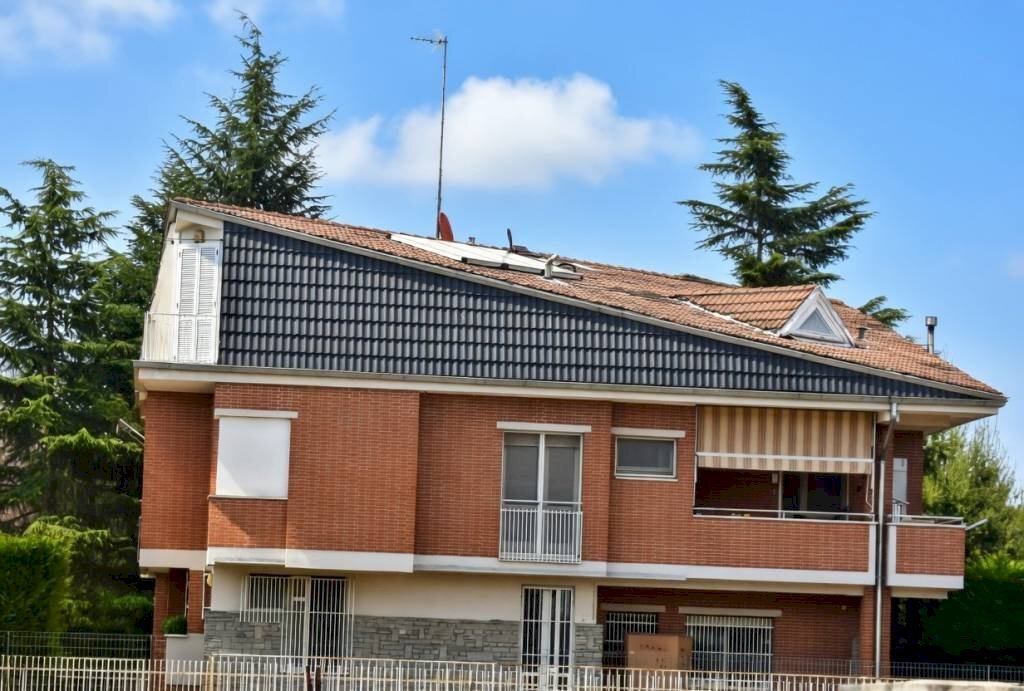 Facciata - Quadrilocale strada Asti-Alba, 17, Isola d'Asti - foto 1