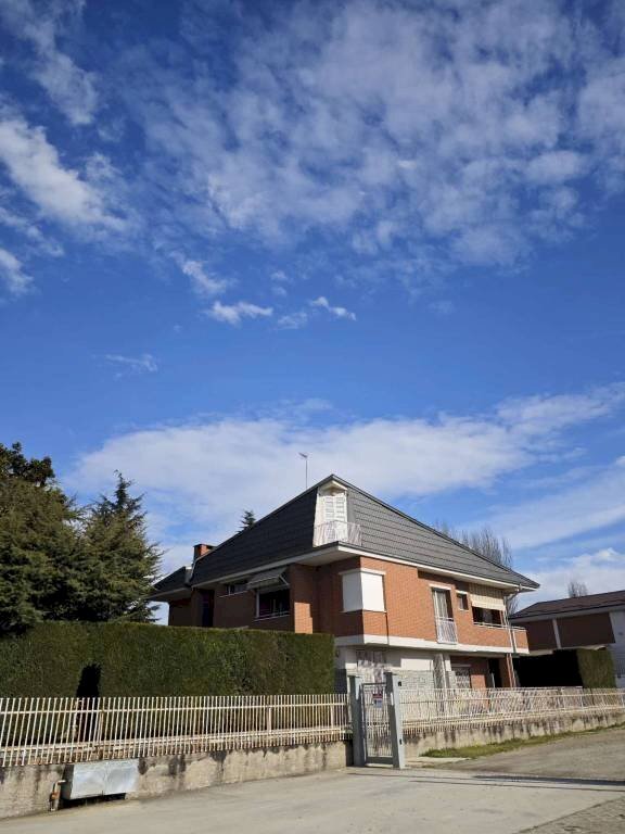 Zona - Quadrilocale strada Asti-Alba, 17, Isola d'Asti - foto 2